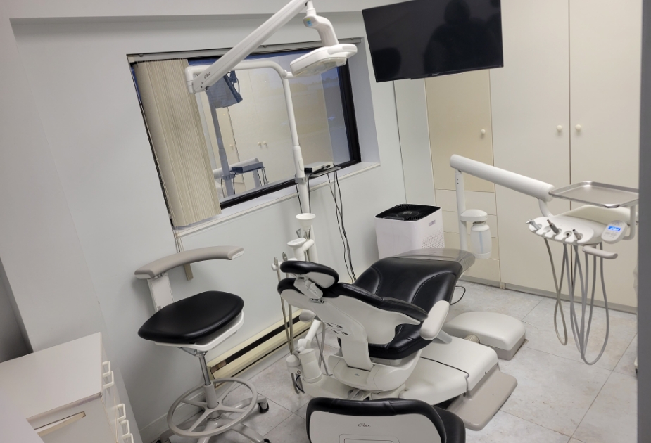 Dental treatment chair in Mississauga dental office